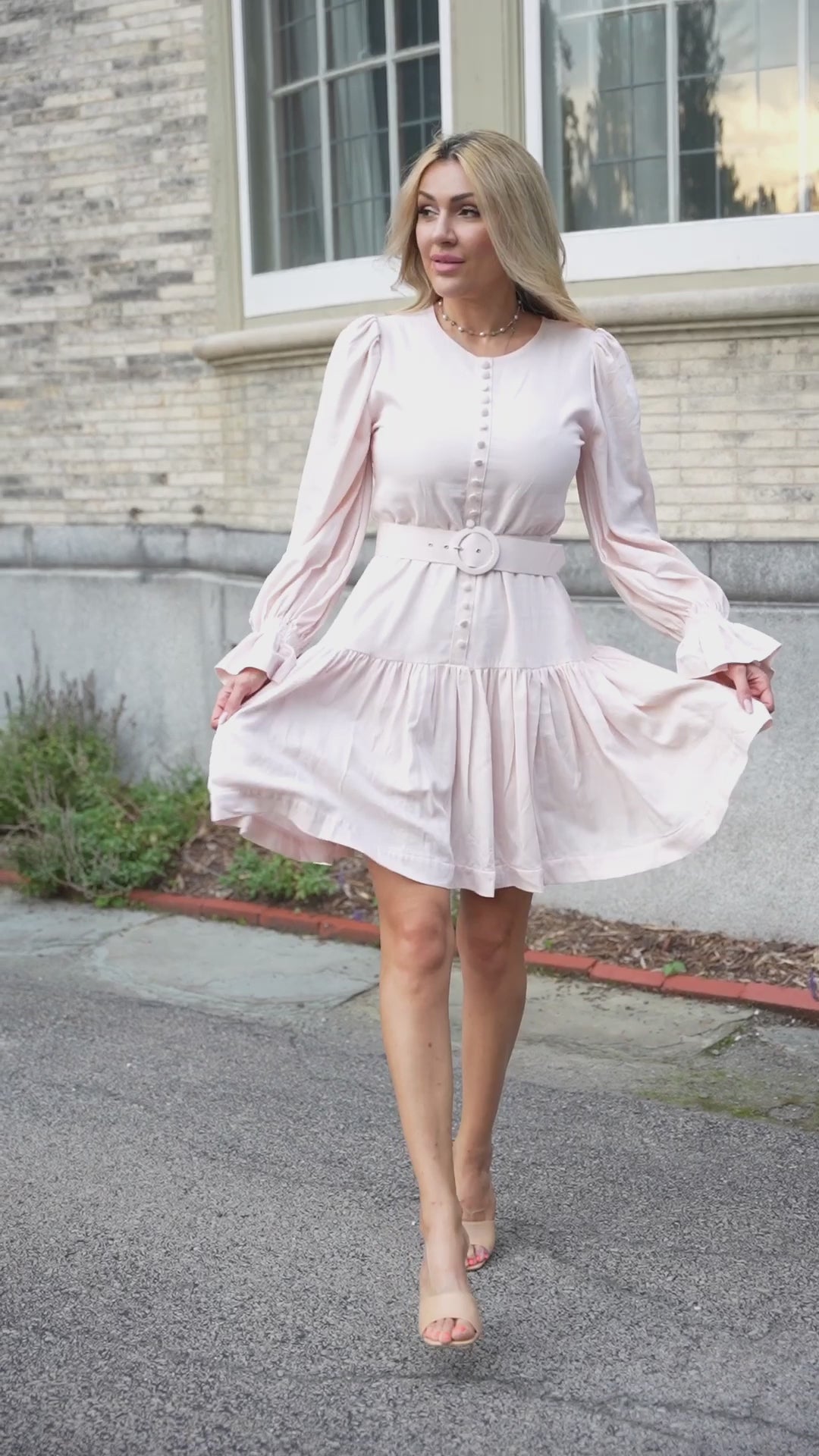 Daisy Linen Puff Sleeve Dress